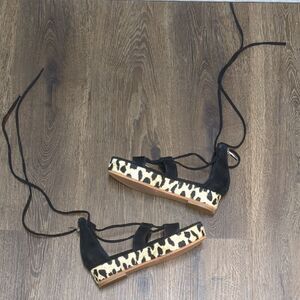 Vince Camuto Lace Up Black and Leopard Espadrilles, sz 6.5